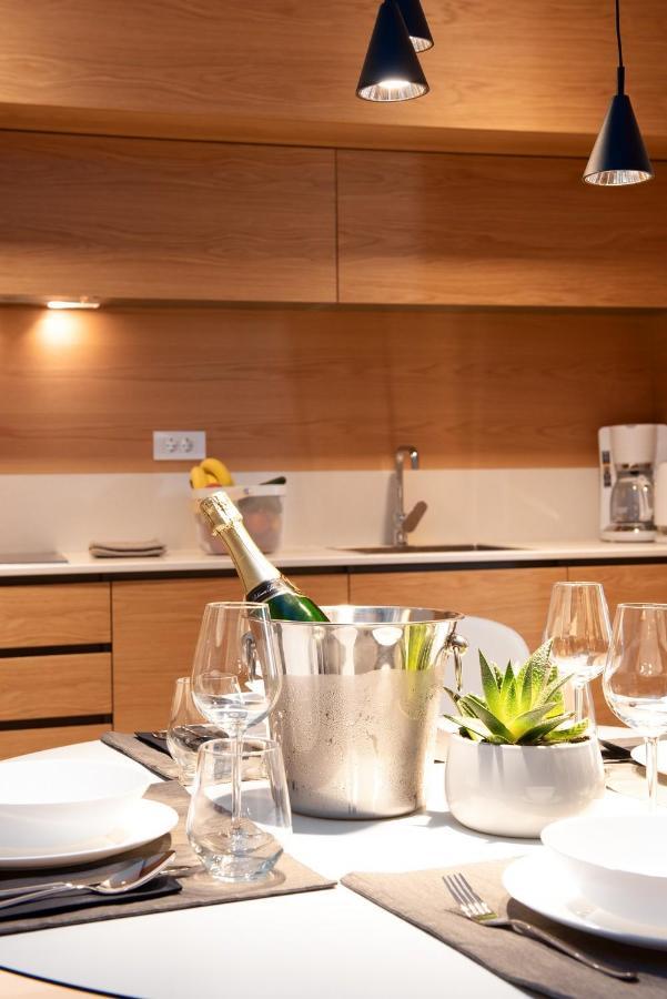 Beachfront Apartment Rosa Del Mar Jardin Мощеничка-Драга Экстерьер фото
