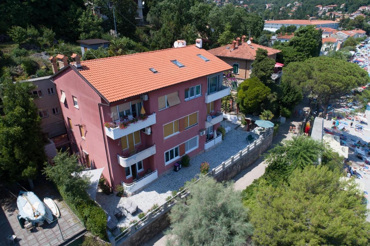 Beachfront Apartment Rosa Del Mar Jardin Мощеничка-Драга Экстерьер фото